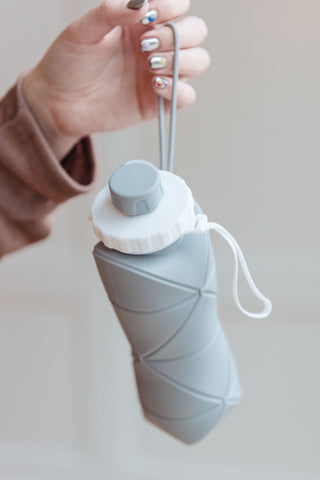 Collapsing Silicone Water Bottle in Diamond Gray - Fashion Are Us, LLC