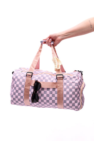 Elevate Travel Duffel in Pink - Fashion Are Us 