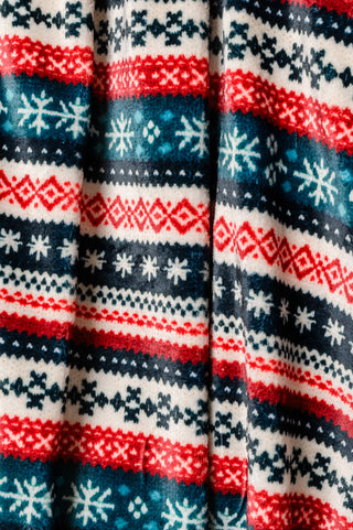 Holiday Fleece Blanket in Sweater Knit - Fashion Are Us, LLC