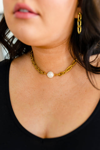 Ocean's Gold Shell Pendant Necklace - Fashion Are Us 