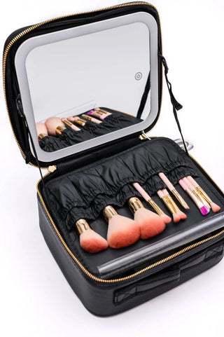 She's All That LED Makeup Case in White - Fashion Are Us, LLC