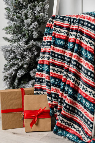 Holiday Fleece Blanket in Sweater Knit - Fashion Are Us, LLC