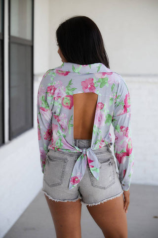 Thinking On It Open Back Floral Top - Fashion Are Us, LLC