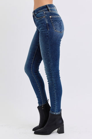 Judy Blue Full Size Run Mid-Rise Waist Skinny Jeans with Thermal Lining Trendsi